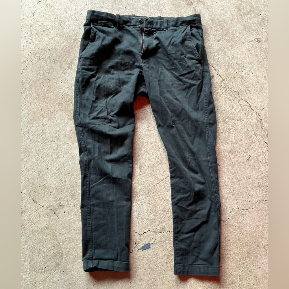 GAP Black Straight Fit Pants- 34x32